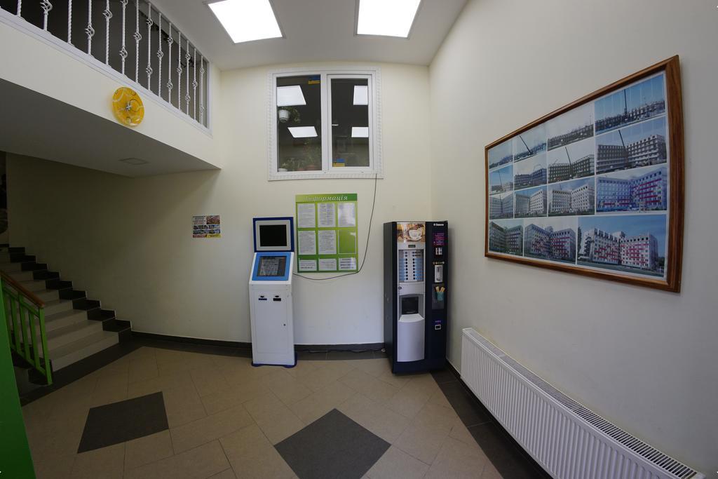 54A Tselinogradskaia Str At Alekseevka Underground خاركيف المظهر الخارجي الصورة