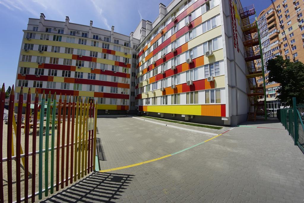 54A Tselinogradskaia Str At Alekseevka Underground خاركيف المظهر الخارجي الصورة